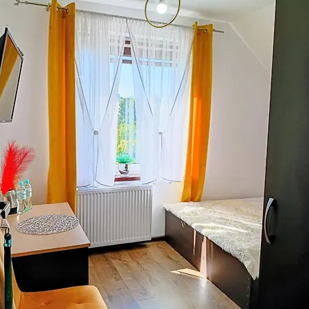 Privat bolig Wczasy Sandi Chlapowo *
